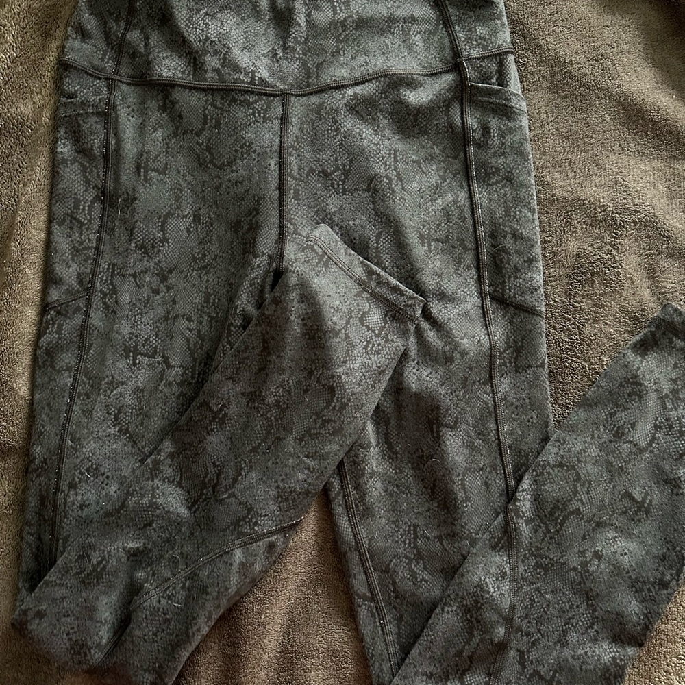 VS Yoga Pants